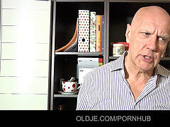 Asiático, Mamada, Morena, Semen en la boca, Adolescente