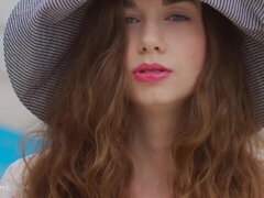 Penetracion con dedos, Abierta, Masturbación, Tetas naturales, Piscina, Coño, Solo, Tetas