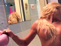 Ganzgeil.com German queen gives blow-job