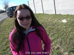 Blondine, Blasen, Auto, Hardcore, Milf, Öffentlich, Realität, Kurzes haar