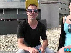 Enthousiasteling, Sperma in gezicht