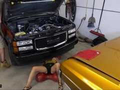 Grosser schwanz, Grosse titten, Blasen, Auto, Schmutzig, Hundestellung, Milf, Pov