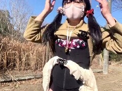 Masturbación, Al aire libre, Orinar, Público, Transexual, Solo, Medias largas, Juguetes