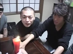 アナル, 足フェチ, グループ, レズビアン, 公共, 剃毛, 三人, おもちゃ