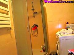 Любители, Брюнетки, Мастурбация, Душ, Молоденькие, Вебкамера