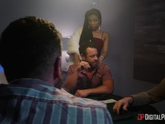 Culo, Lamer culo, Coche, Engañando, Pareja, Lesbiana, Lamidas, Tetas naturales