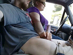 Enthousiasteling, Mooie dikke vrouwen, Sperma shot, Handbeurt, Openbaar