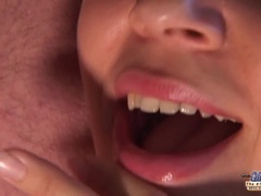 Grosse titten, Blasen, Handjob, Masturbation, Natürlichen titten, Rotschopf, Jungendliche (18+), Flotter dreier