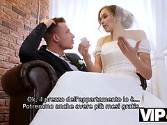 Vip4k. la coppia sposata determine di vendere la figa della sposa a buon prezzo