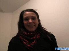 Amateur, Brunette brune, Plantureuse, Mignonne, Queue, Orgasme, Public, Espagnole