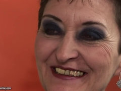 Mamada, Morena, Garganta profunda, Corridas faciales, Abuelita, Hd, Masturbación, Maduro
