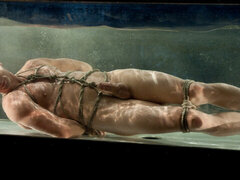 Underwater anal bondage perversions in dirty experiments