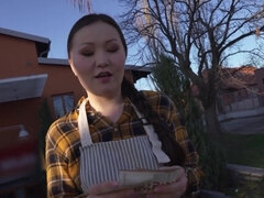 Asiatique, Beauté, Sucer une bite, Tir de sperme, Gorge profonde, En levrette, Hd, Public