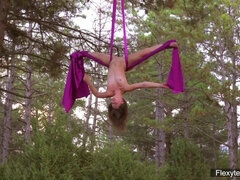 Femelle, Nue  à poil, Nue, Petite femme, Russe, Sport, Adolescente, Nénés