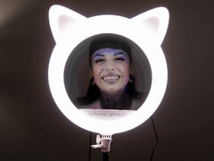 指いじり, キス, 下着, ピアス, 剃毛, ストリッピング, タトゥー, オッパイの