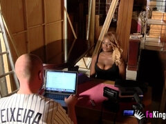 Brunette brune, Queue, Noir ébène, Fait maison, Fille latino, Mature, Mère que j'aimerais baiser, Plan cul à trois