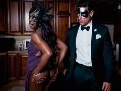 超カワイイ, お尻, 黒人, バック, 黒人, 指いじり, 異人種間, キッチン