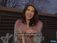 素人, アメリカ人, お尻, チェコ, アウトドア, 公共, 赤毛, トイレ