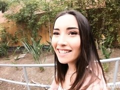Culo grande, Morena, Pajear, Latina, Falda, Medias largas, Adolescente, Tetas