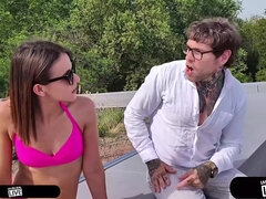 Bikini, Süss, Schwanz, Hardcore, Monster, Zierlich, Muschi, Dürr