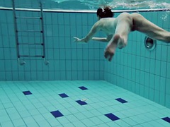 Tussi, Unter wasser, Nass