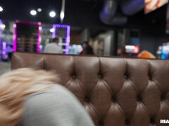 Cul, Blonde, Tromperie, Queue, Faciale, Exhib, Interracial, Cheveux courts