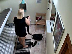 Amateur, Blonde, Masturbation, Chatte, Rasée, Solarium, Serré, Voyeur