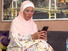 Arabe, Culo grande, Mamada, Estilo perrito, Tetas naturales, Medias largas, Adolescente, Tetas