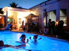 Amateur Group Sex beside Hot Chicks