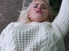 Blonde woman wraps her face around a cock for a facial