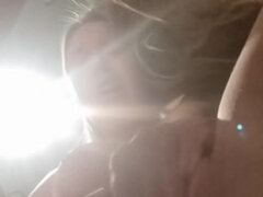 Salle de bains, Gros seins, Femelle, Énorme, Seins naturels, Mamelons, Public, Chatte