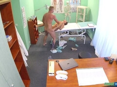 Blasen, Spermaladung, Hundestellung, Handjob, Lecken, Krankenschwester, Muschi, Uniform