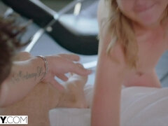 Blonde, Couple, Faciale, Hard, Léchez, Chevaucher, Plan cul à trois, Nénés