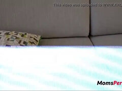 Gros cul, Gros seins, Sucer une bite, Brunette brune, Plantureuse, Tromperie, Fétiche, Chevaucher