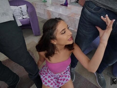 Anal, Cul, Grosse bite, Brunette brune, Orgie, Petite femme, Rugueux, Plan cul à trois