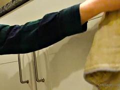 Tussi, Grosser arsch, Milf, Solo