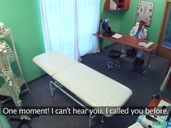 Amateur, Cul, Sucer une bite, Médecin, En levrette, Doigter, Léchez, Bureau