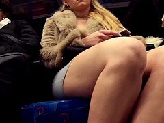 ヤリマン, スカートのぞき, のぞき