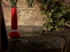 Grote mammen, Brits, Hakken, Buiten, Geschoren, Tieten likken, Speelgoed, Vibrator