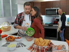 Culo grande, Verga grande, Mamada, Estilo perrito, Doble penetracion, Flexible, Madres para coger, Esposa