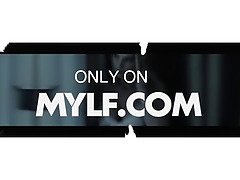 Grosse titten, Blondine, Blasen, Spermaladung, Milf, Höschen, Muschi, Schreiend