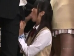 Asiático, Mamada, Autobús, Japonés, Público, Adolescente, Trio, Tetas