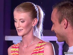 チェコ, ディルド, 巨大, レズビアン, 熟年, 母, 現実, ティーン