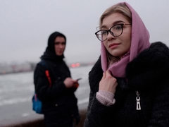 Arsch, Blondine, Hundestellung, Brille, Handjob, Küssen, Rasiert, Jungendliche (18+)