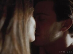 Cul, Gros seins, Brunette brune, Tromperie, Léchez, Chatte, Belle mère, Tatouage