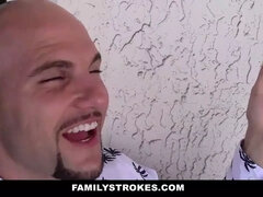 Corridas, Estilo perrito, Sexo duro, Hd, Monstruo, Al aire libre, Pequeña, Gritar