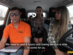 Amateur, Gros cul, Brunette brune, Tchèque, Queue, Européenne, De plein air, Plan cul à trois