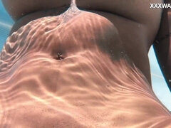 Arsch, Grosse titten, Riesig, Zierlich, Öffentlich, Solo, Eng, Unter wasser