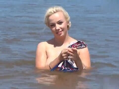 Nana, Plage, Gros seins, Bikini, Blonde, Mère que j'aimerais baiser, De plein air, Solo