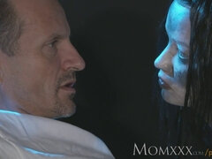 Blasen, Braunhaarige, Geile alte tussi, Besamung, Schwanz, Hd, Ablutschen, Titten